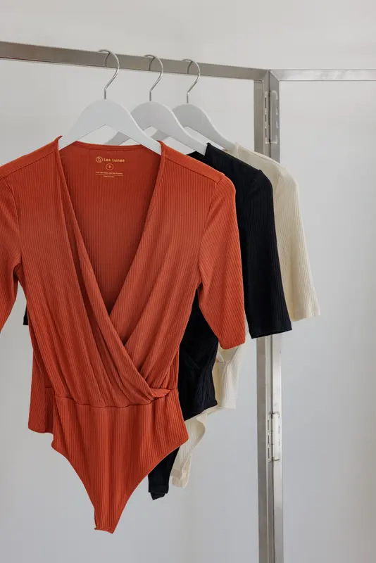 Les Lunes Essentials - Zeitlose Eleganz